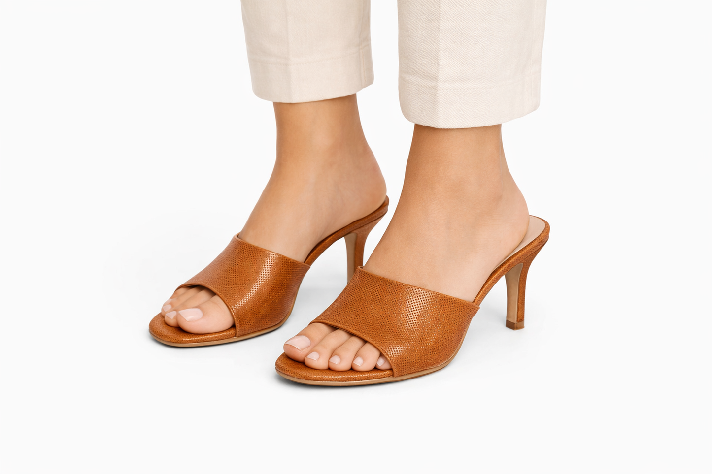 TOTOES Noir Mule Heels