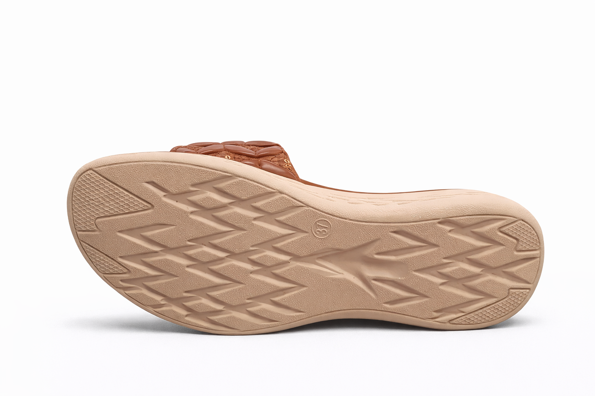TOTOES Women’s Quilted Comfort Slide Sandals