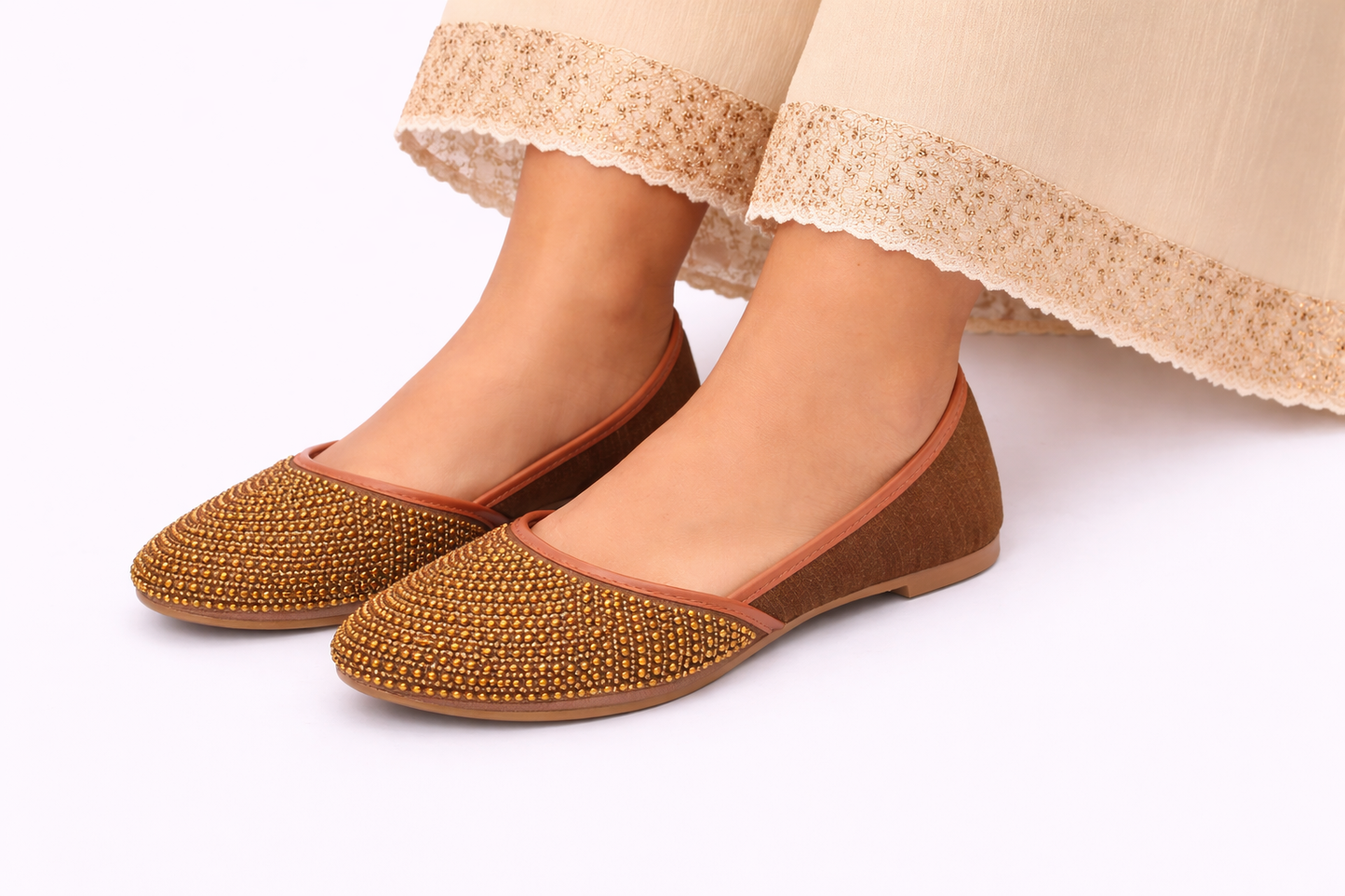 TOTOES Zari Glow Jutti