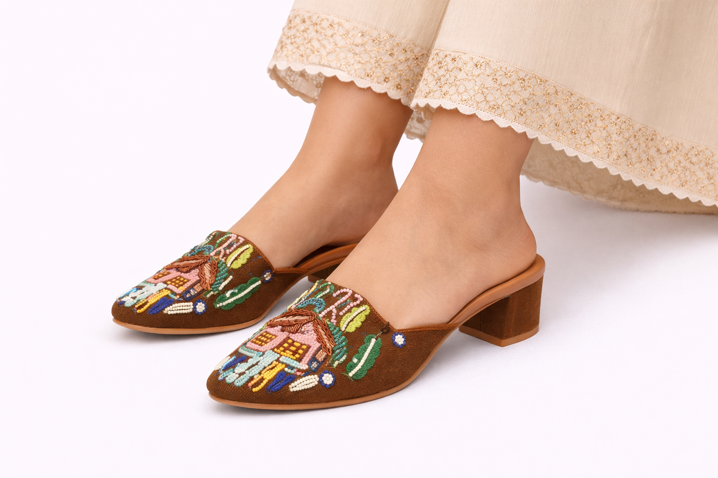 TOTOES Haveli Heritage Heels